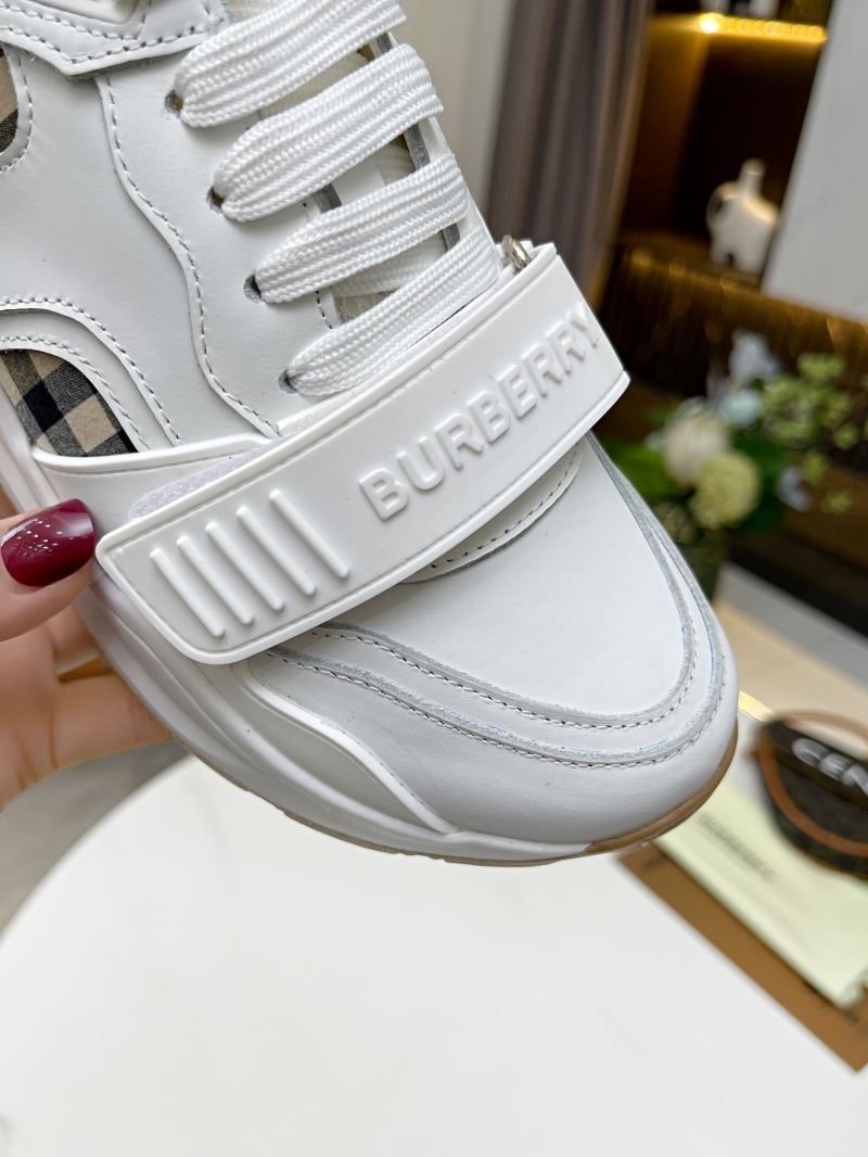 Burberry Low Shoes